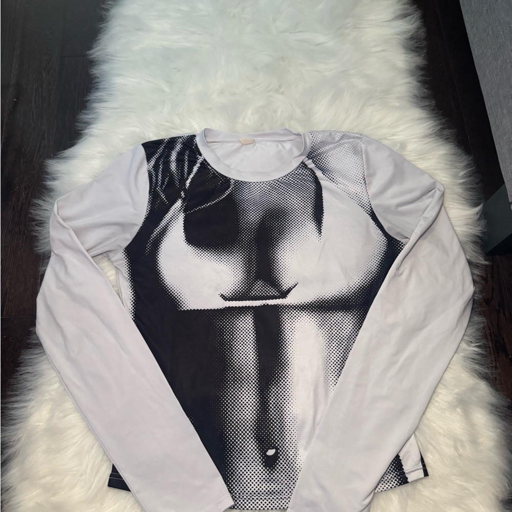 Body Contour Long Sleeve Top